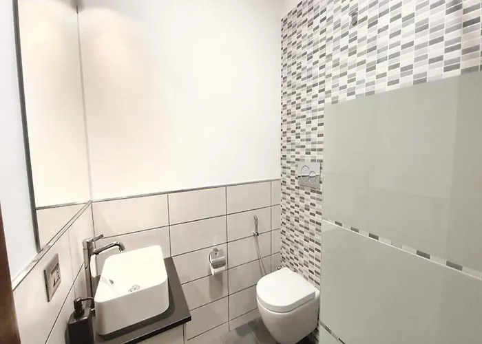 Interno 4 - Maselli 3* 아쿠아비바 델레 폰티